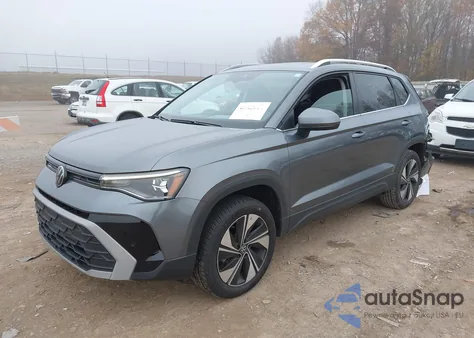 2025 Volkswagen Taos 1.5T Se из США, поврежденный, VIN 3VVVC7B23SM047710
